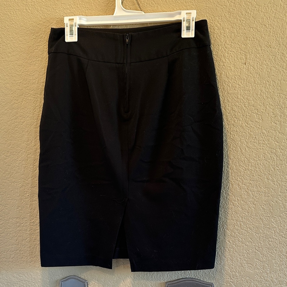 My Michelle Black Pencil Skirt EUC - Picture 2 of 4